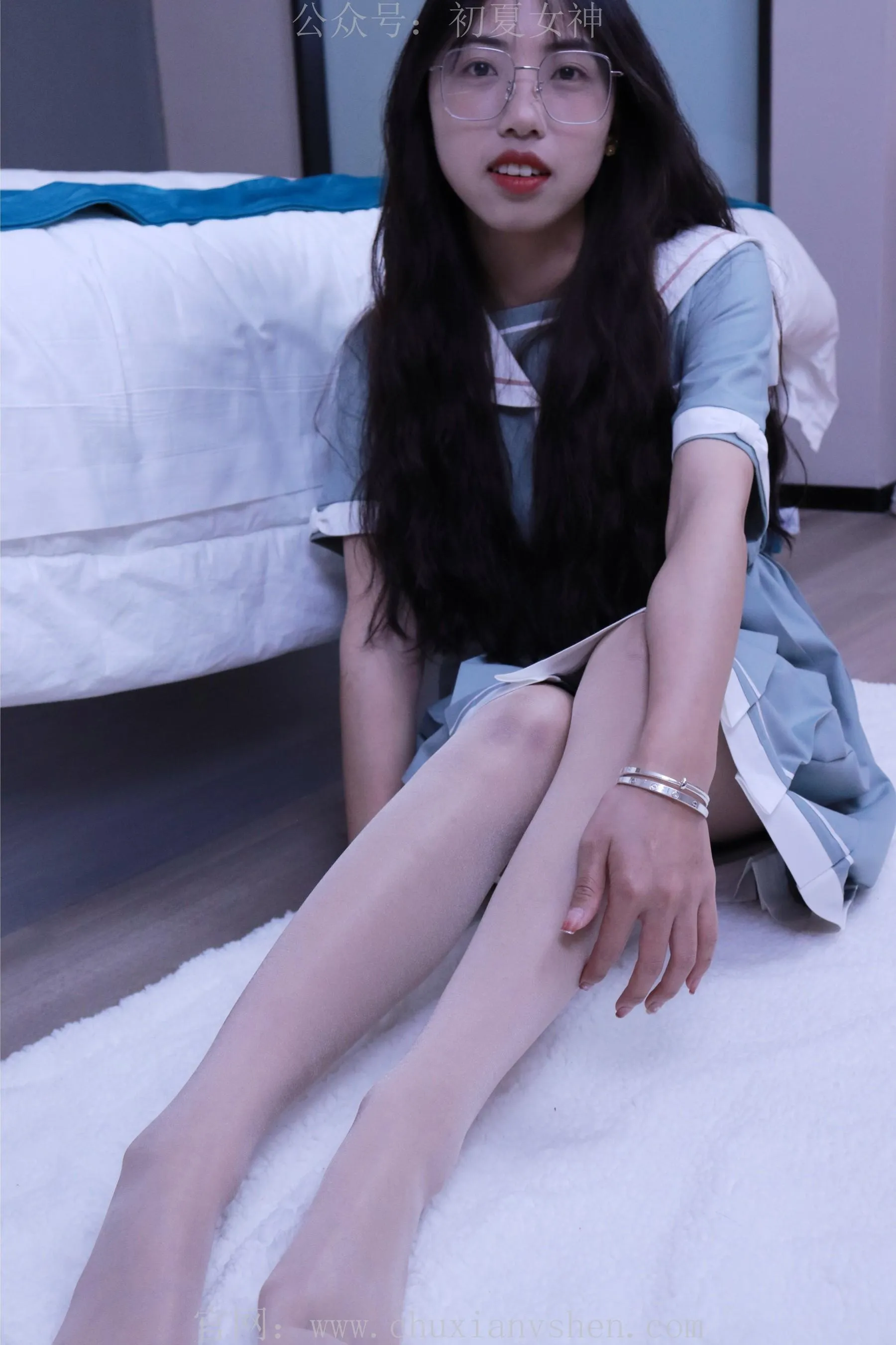 初夏女神 NO.008 雪糕 浅蓝色JK裙搭配小白鞋 [135P]插图7